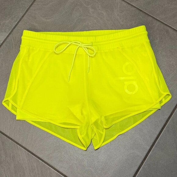 "Alo Yoga" High-Performance Shorts - Vibrant Yellow - Women's Size Large NWOT's - Picture 2 of 5